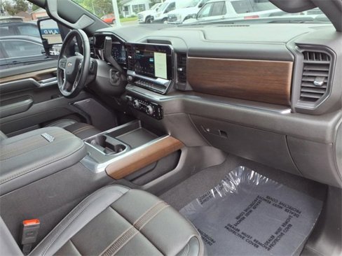 Used 2024 Chevrolet Silverado 3500 High Country w/ High Country Premium Package image 24