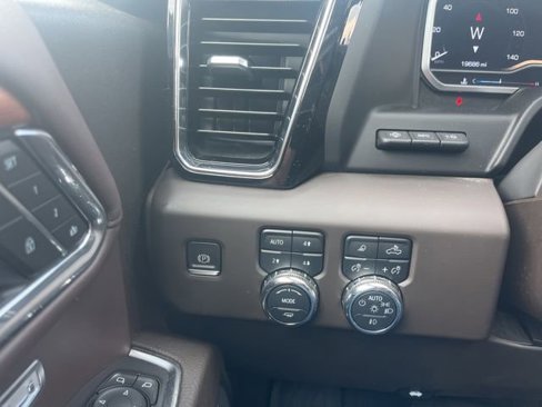 Used 2023 GMC Sierra 1500 Denali w/ Denali Reserve Package image 24