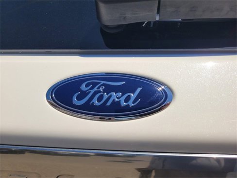 Certified 2024 Ford Explorer Platinum w/ Technology Package image 7