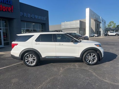 Certified 2022 Ford Explorer XLT w/ Equipment Group 202A image 6