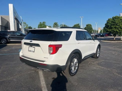 Certified 2022 Ford Explorer XLT w/ Equipment Group 202A image 5