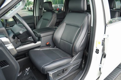 Certified 2024 Ford F250 Lariat w/ Black Appearance Package image 9