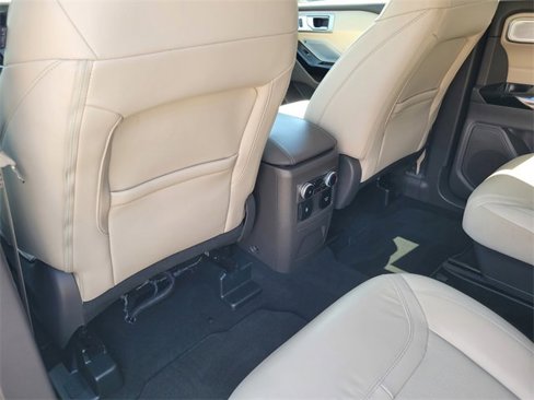 Certified 2024 Ford Explorer Platinum w/ Technology Package image 12