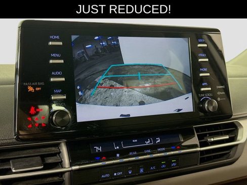 Used 2021 Toyota Sienna LE image 13