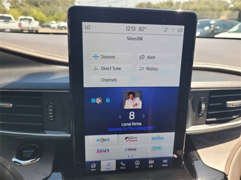 Certified 2024 Ford Explorer Platinum w/ Technology Package image 23